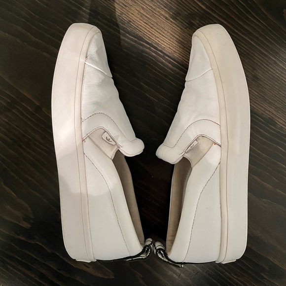 Adidas Originals sz 7.5 Honey 2.0 Slip On Sneaker - Picture 4 of 9